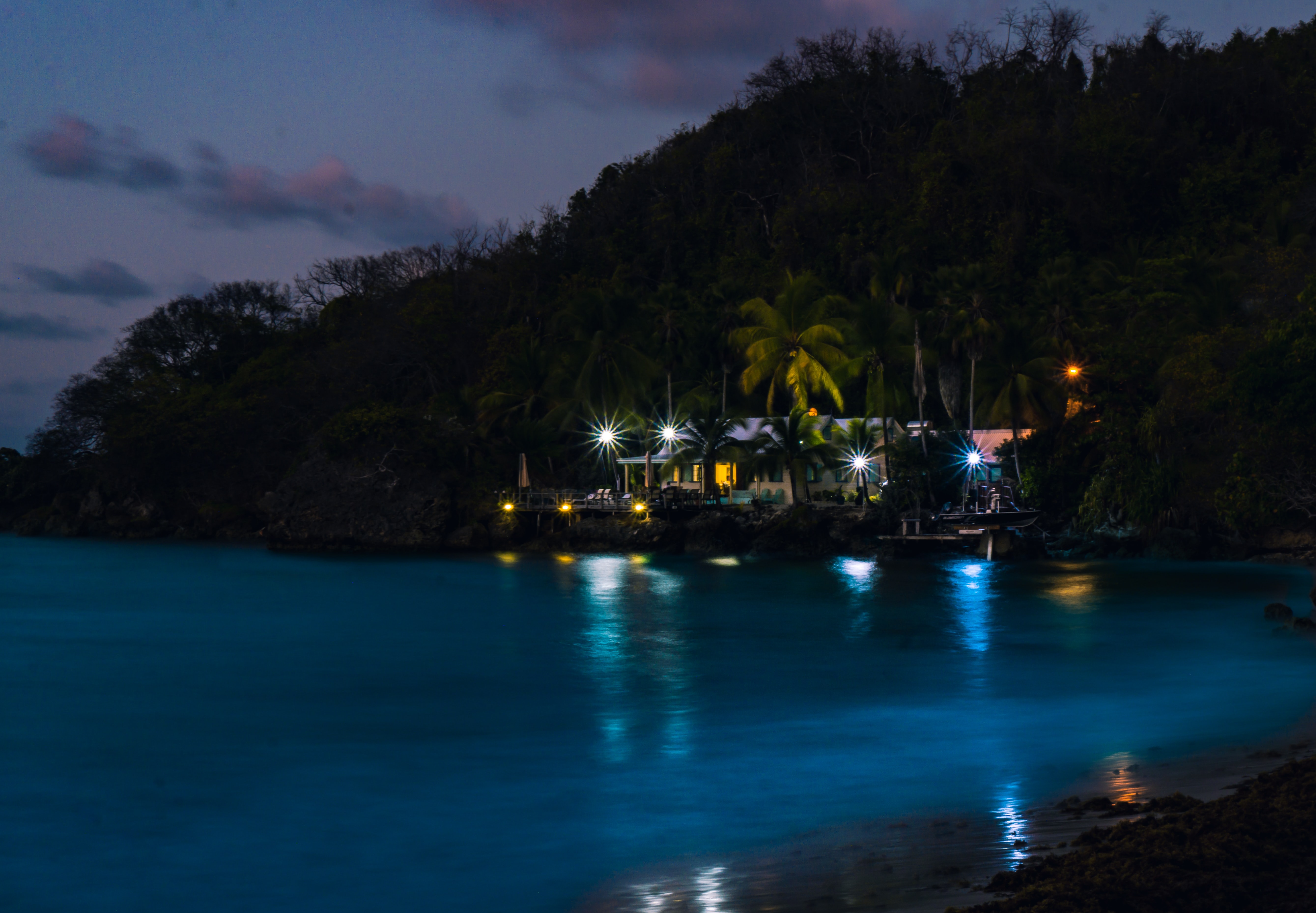 Picture of a beautiful beachfront house in the night